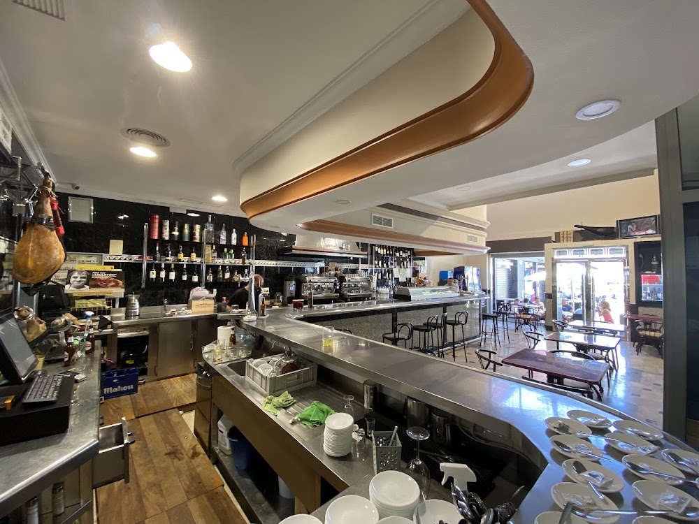 Cafetería-Restaurante los Puntales