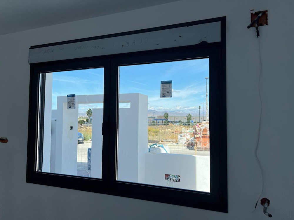 CERMASOL Aluminios y Techos Móviles S.L.